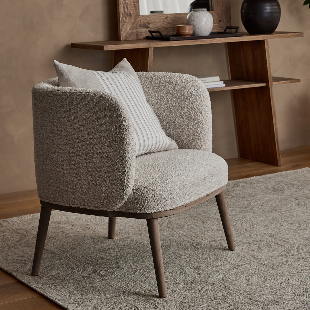 Claude Natural/White Cushion - Madras Link