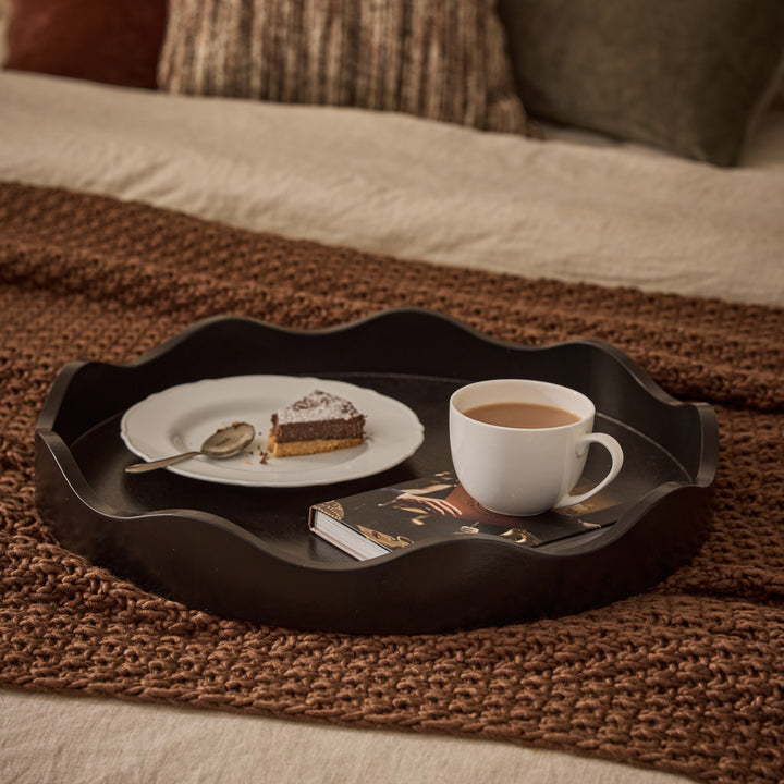 Carey Black Round Wavy Tray