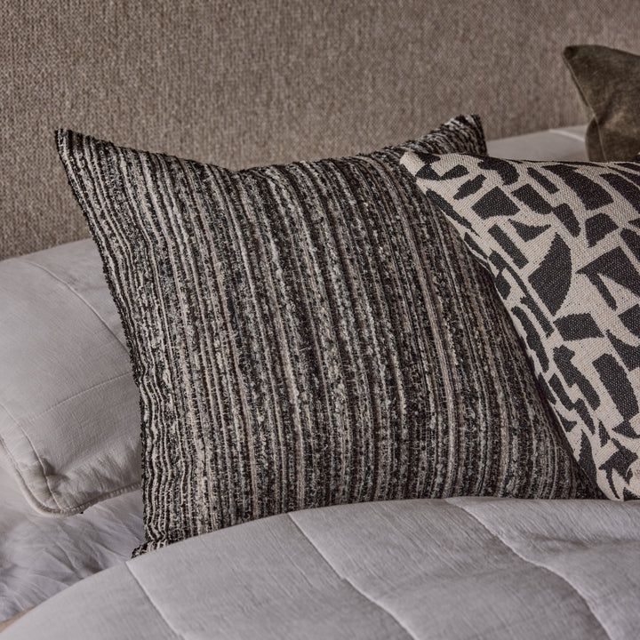 Melange Black/White Cushion