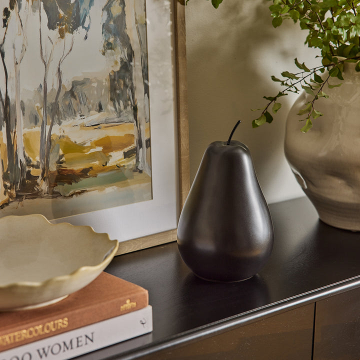 Bartlett Black Pear
