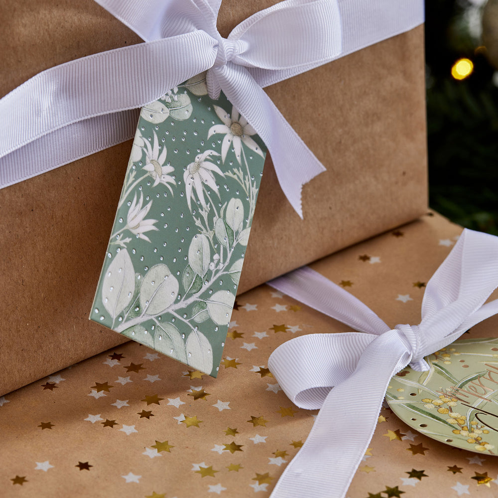 Flannel Flower Gift Tag - Set of 8 - Madras Link