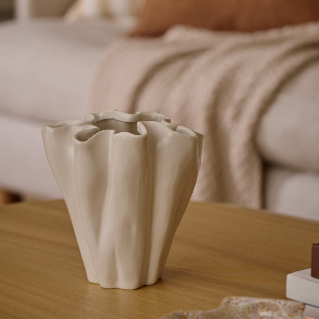 Ripple Cream Vase - Madras Link