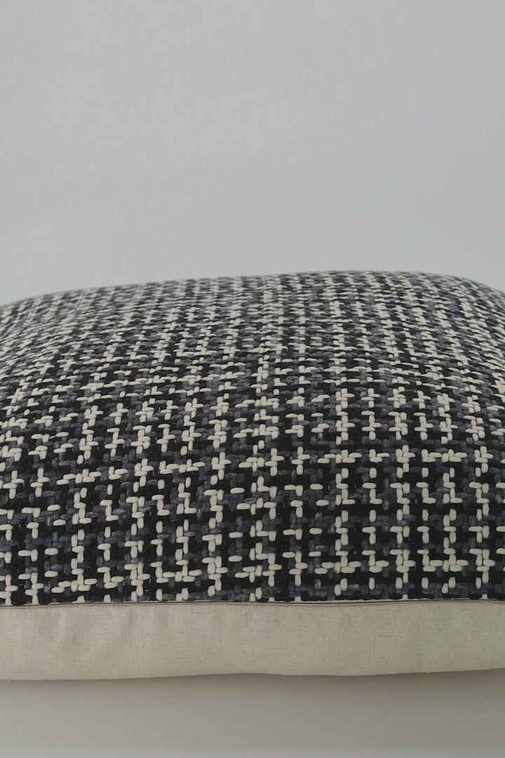 Hugo Cushion