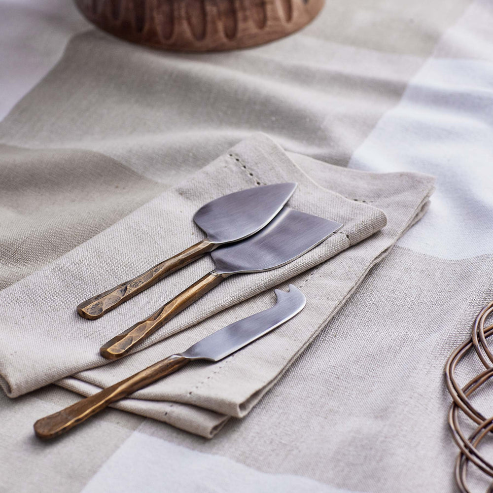 Boyde Beaten Cheese Knife Set - Madras Link